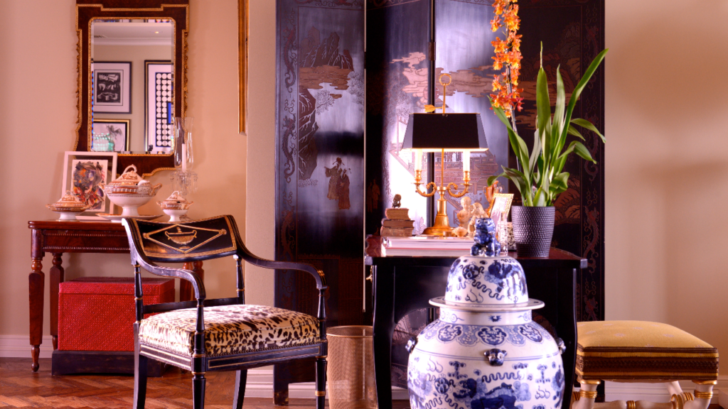A Stunning Dallas Apartment Full of Collections - Homeworthy
