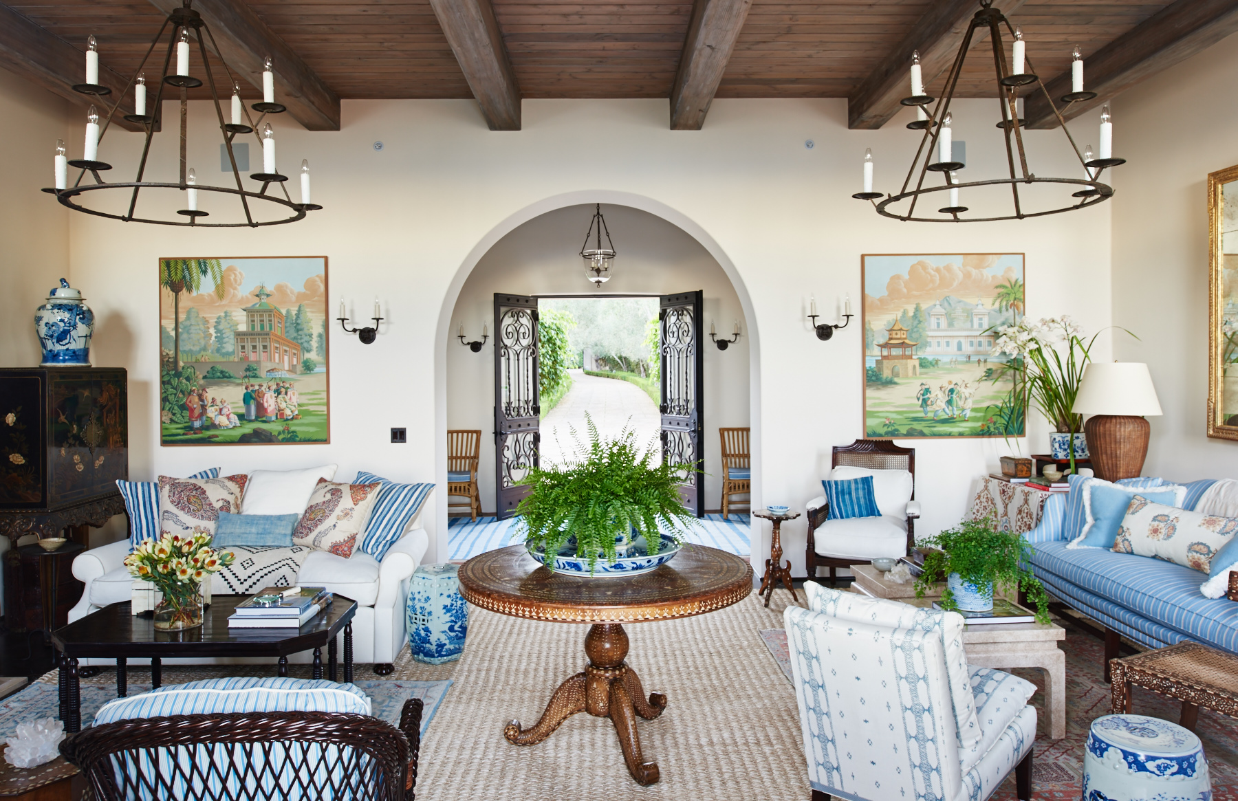 At Home with Interior Designer Mark D. Sikes - Homeworthy