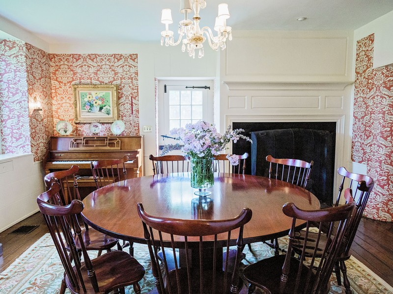 ruth_08_dining_room