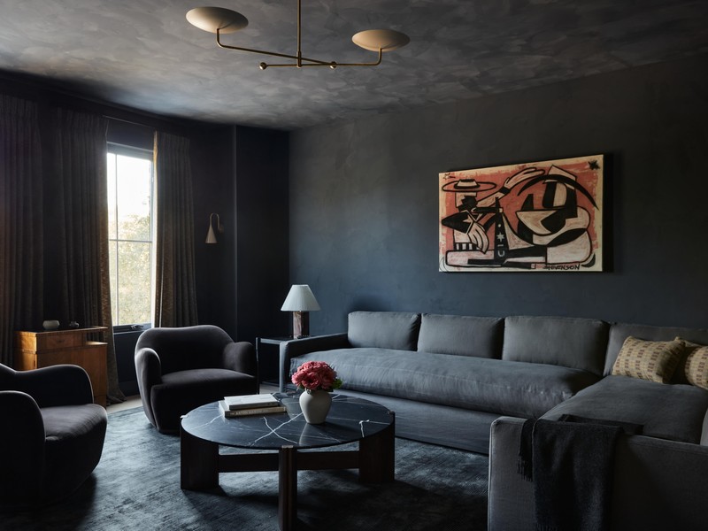 boxwood_07_dark_living