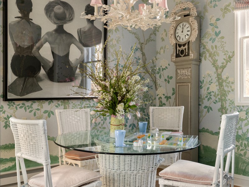 petit_06_dining_room